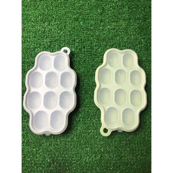 Reusable Silicone Trays, molds: Baby Food / Ice Cubes - Picture 1 of 3